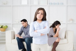 С кем хочет остаться ребенок после развода и как ему помочь пережить развод?